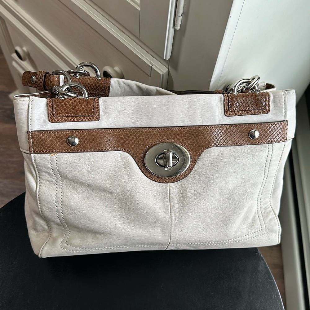 Coach Leather Shoulder Bag